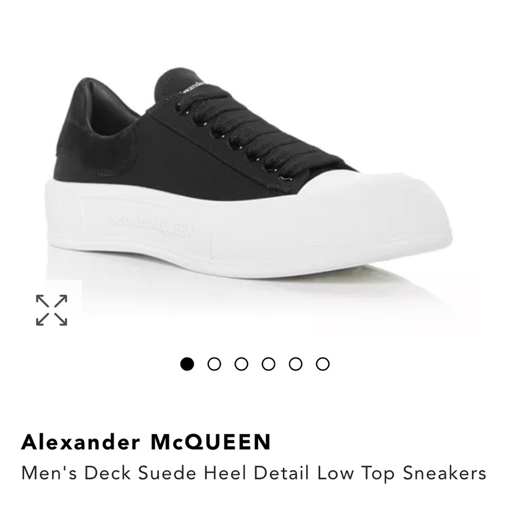 Alexander McQUEEN
Men's Deck Suede Heel Detail Low Top Sneakers black